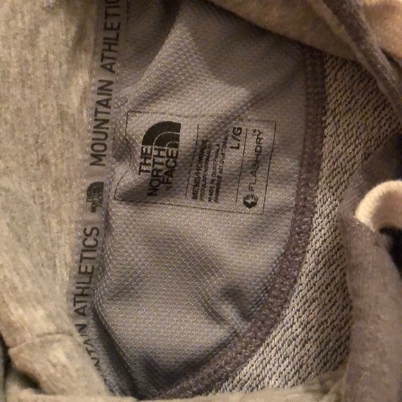 This sweatshirt is so comfy and soft. worn once. - Picture 2 of 3